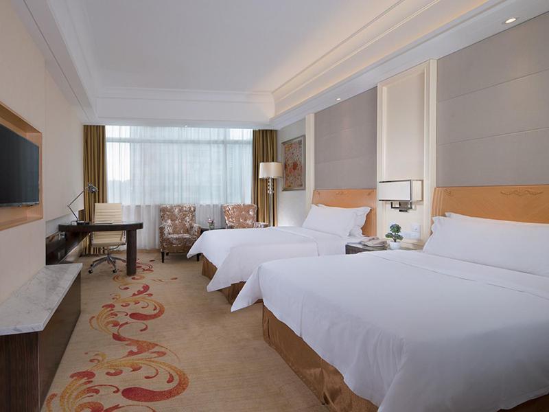 Vienna Hotel Jiangmen Heshan Huamao Exteriör bild